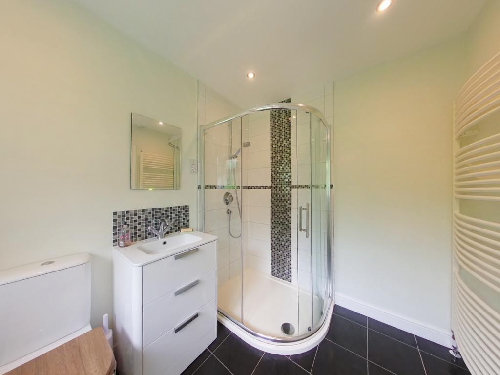 En Suite Shower Room