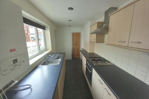 2 bedroom terraced house to rent, Hurworth Street, Bishop Auckland, County Durham, DL14