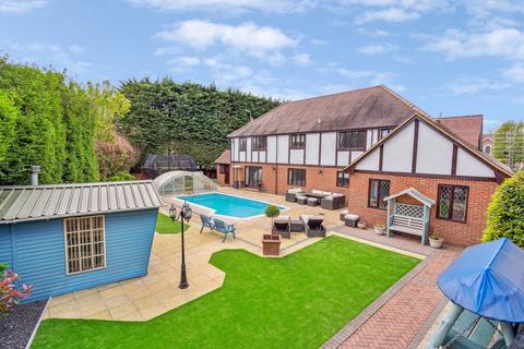 5 bedroom detached house for sale, Stoke Court Drive, Stoke Poges SL2