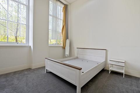 2 bedroom apartment to rent, Victoria Crescent Road, Flat 1/3, Dowanhill, Glasgow, G12 9JL