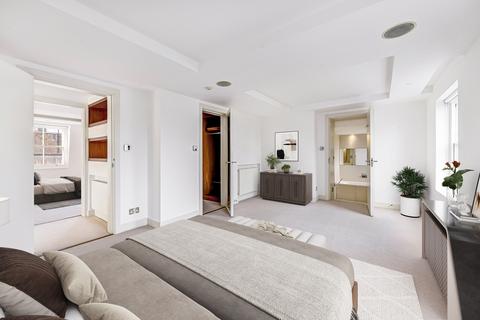3 bedroom flat for sale, Onslow Square, London SW7