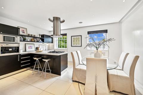 3 bedroom flat for sale, Onslow Square, London SW7