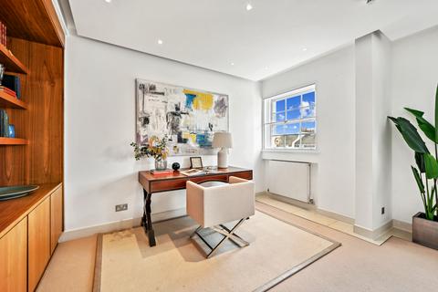 3 bedroom flat for sale, Onslow Square, London SW7