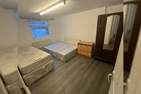 2 bedroom flat to rent, Hanwell W7
