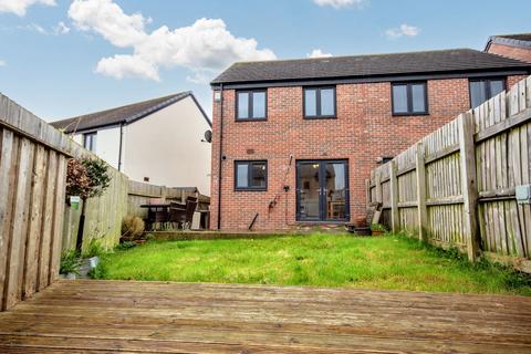 3 bedroom semi-detached house to rent, Old St. Mellons, Cardiff CF3
