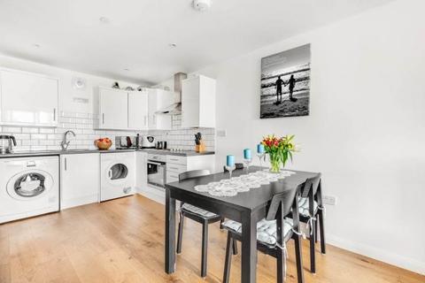 2 bedroom flat for sale, Flat 3, 1A Grenfell Road, Mitcham, Surrey, CR4 2FE