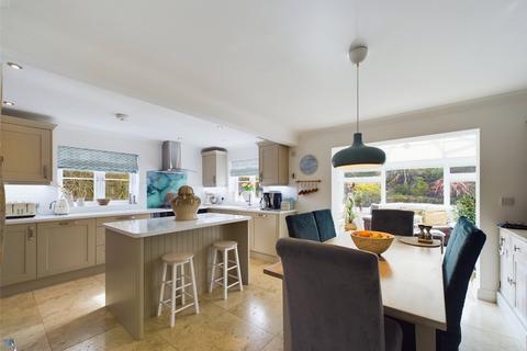 2 Barnfield Park, Stratton, Bude, EX23 9BQ