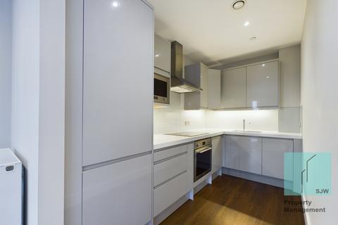 1 bedroom apartment to rent, Avalon Point, London E14