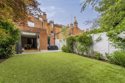 4 bedroom terraced house to rent, Cromwell Avenue, Highgate N6