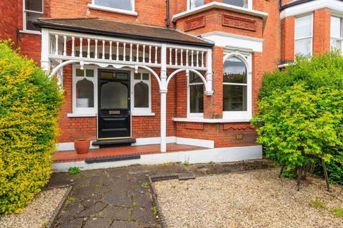 6 bedroom semi-detached house for sale, Southwood Avenue, N6