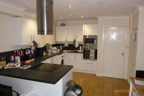 4 bedroom terraced house to rent, Lower Argyll Road, Exeter EX4
