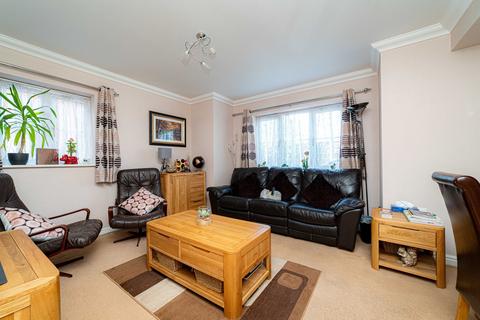 2 bedroom flat for sale, Sullivan Close, Canterbury, CT1
