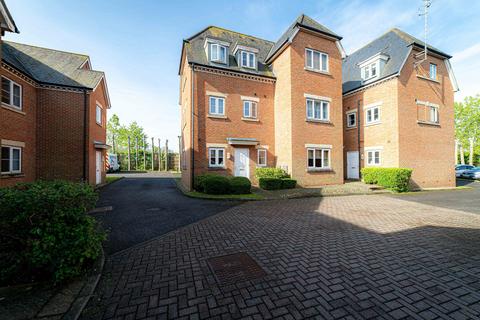 2 bedroom flat for sale, Sullivan Close, Canterbury, CT1