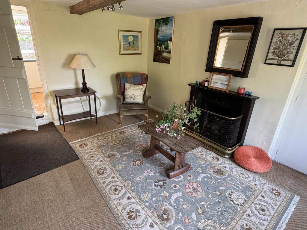Ufford Road Cottages, Eyke, IP12 2 bed cottage for sale £285,000