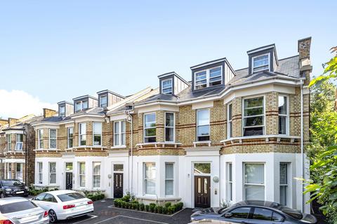 2 bedroom flat to rent, Hadleigh House 51-53, The Avenue, Surbiton, KT5