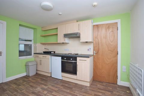 1 bedroom flat for sale, Folkestone Road, Dover, CT17