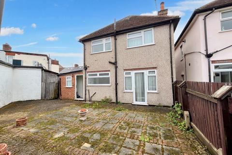3 bedroom detached house for sale, Euston Avenue, Watford WD18 7SY