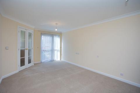 2 bedroom ground floor flat for sale, Sandgate Road, Garden House Court, CT20