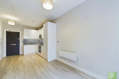 1 bedroom apartment to rent, Clivemont Road, Maidenhead, Berkshire, SL6