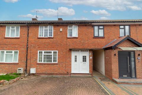 3 bedroom terraced house for sale, Meadfield, Edgware, HA8