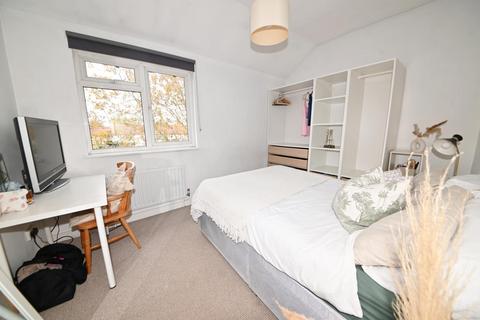 3 bedroom terraced house for sale, Brunswick Close, Twickenham TW2