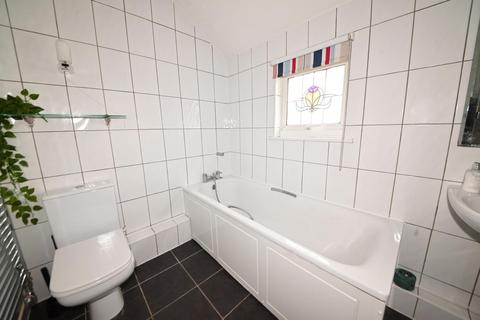 15 Brunswick Close, Twickenham, TW2 5ND