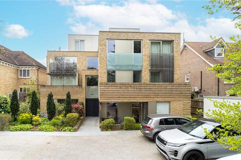 2 bedroom ground floor flat for sale, London Road, St. Albans, Hertfordshire