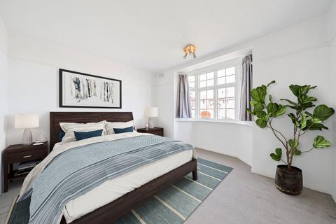 1 bedroom flat for sale, Condor Court, Guildford, Surrey, GU2