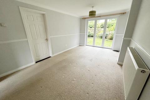 2 bedroom semi-detached house to rent, Dewar Lane, Suffolk IP5