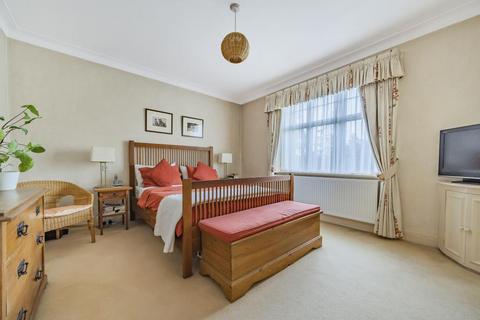 5 bedroom detached house for sale, Hendon Lane,  Finchley,  N3