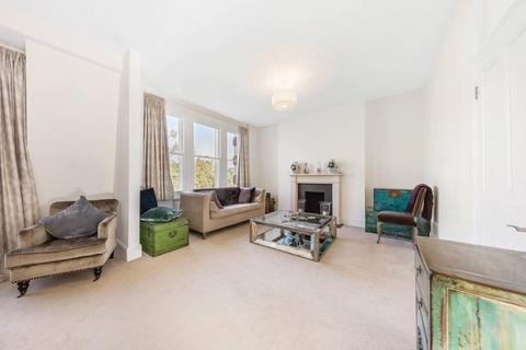 3 bedroom flat to rent, Prince of Wales Drive, Prince of Wales Drive, London, SW11