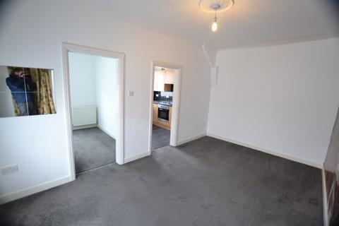 3 bedroom flat to rent, West Bond Court, Macclesfield SK11