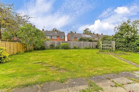 2 bedroom ground floor maisonette for sale, Knights Way, Headcorn, Ashford, Kent