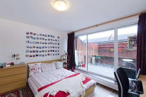 4 bedroom flat to rent, Polygon Road, Somers Town, London, NW1