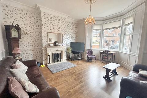 8 bedroom terraced house for sale, Esplanade, WHITLEY BAY, Whitley Bay, Tyne and Wear, NE26 2AH