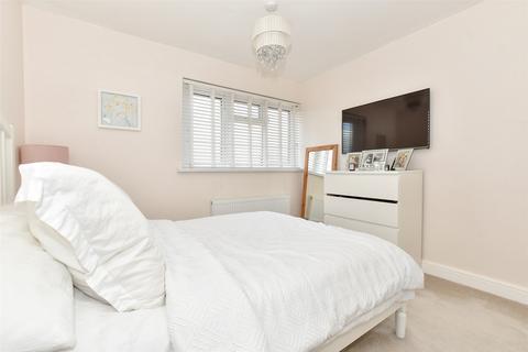 3 bedroom terraced house for sale, Oaklands Road, Northfleet, Gravesend, Kent