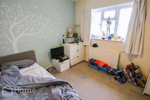 2 bedroom flat for sale, Avonfield Avenue, Bradford-on-Avon BA15