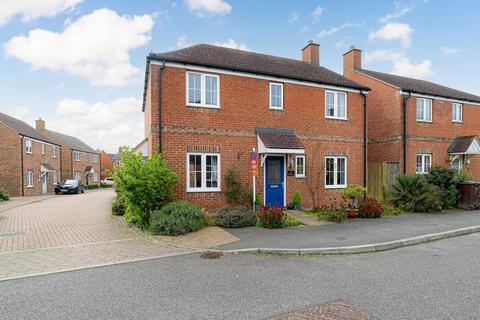 4 bedroom detached house for sale, Bodiam Avenue, Kingsnorth, TN25