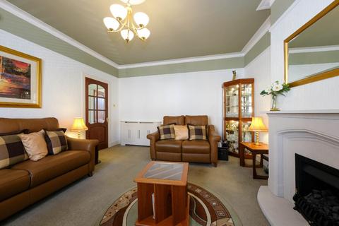 2 bedroom flat for sale, 9 (Flat 1), Learmonth Crescent, Edinburgh, EH4 1DD