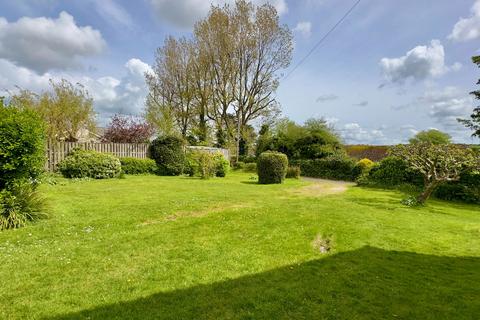 2 bedroom detached bungalow for sale, Rock