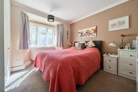 3 bedroom bungalow for sale, Fairlands Road, Fairlands, Guildford, Surrey, GU3