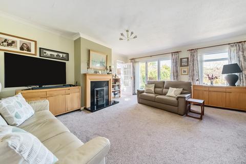 53 Fairlands Road, Fairlands, Guildford, GU3 3HZ