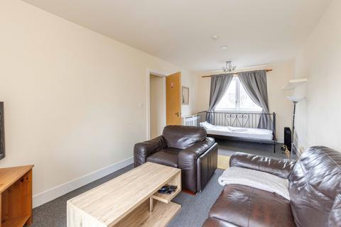 2 bedroom flat for sale, 9/5 Yardheads, Leith, Edinburgh, EH6 6BU