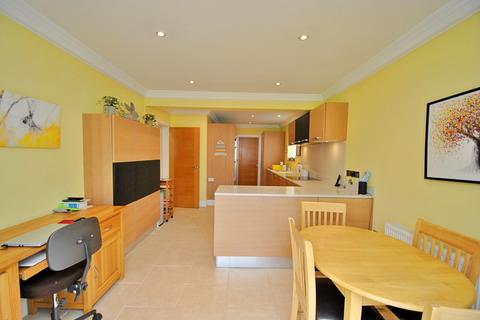 45 Dulsie Road, Bournemouth, BH3 7DZ