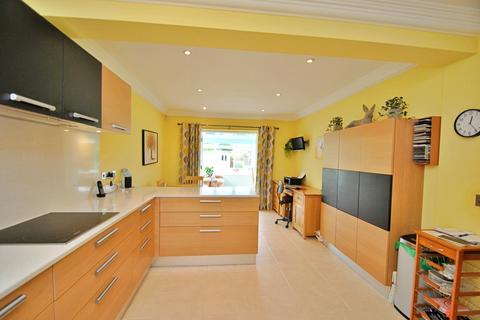 45 Dulsie Road, Bournemouth, BH3 7DZ