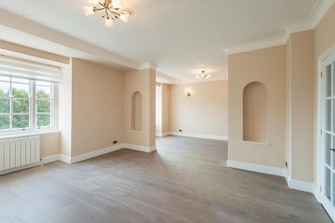 4 bedroom apartment to rent, Eyre Court, Finchley Road, St John's Wood, London, NW8