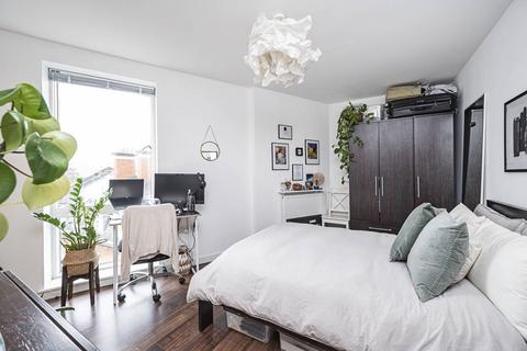 2 bedroom flat for sale, Cambridge Crescent, Bethnal Green, London, E2