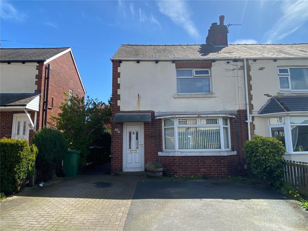 Hillcrest Avenue, Ossett, WF5 3 bed semidetached house for sale £170,000