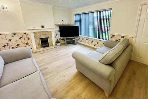 3 bedroom semi-detached house for sale, 98 Clifton Way, LE10