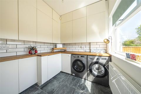 3 bedroom semi-detached house for sale, Fearnville Grove, Leeds